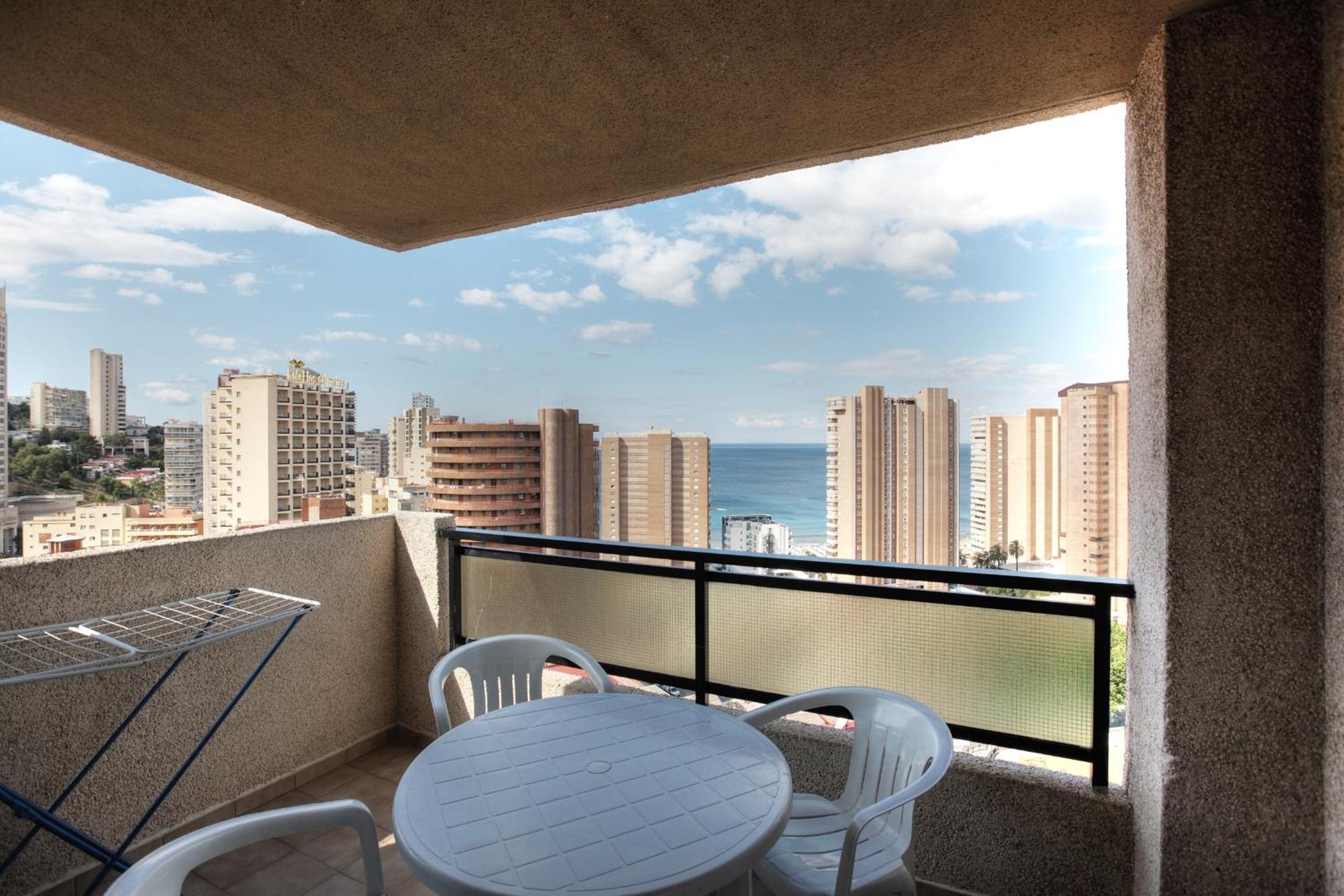 Dynastic Rooms Apartments Benidorm Luaran gambar
