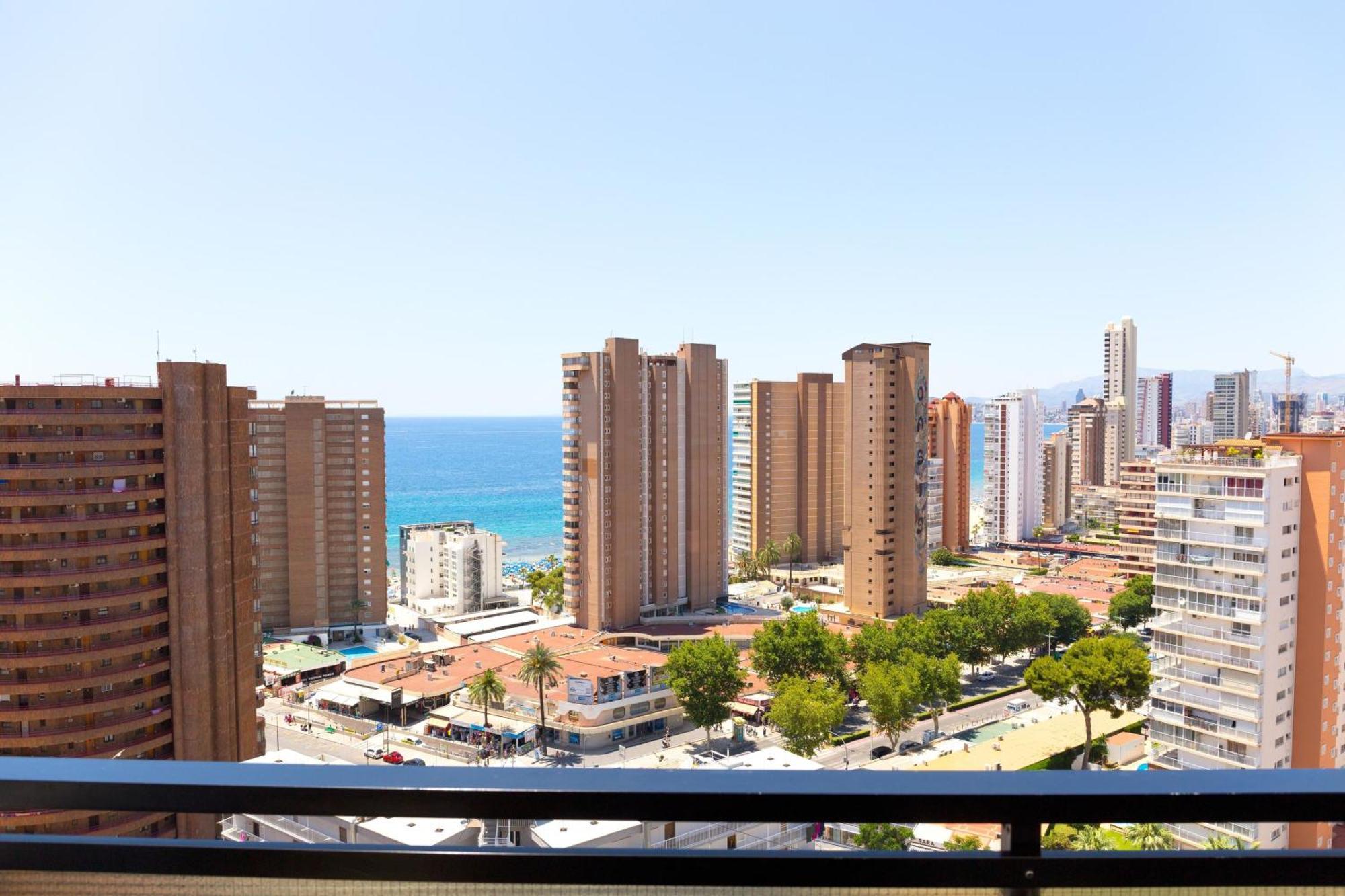 Dynastic Rooms Apartments Benidorm Luaran gambar
