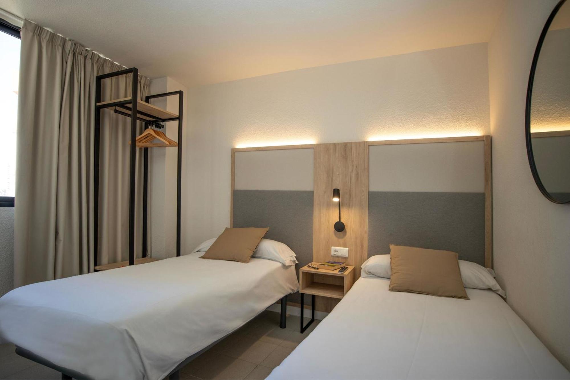 Dynastic Rooms Apartments Benidorm Luaran gambar